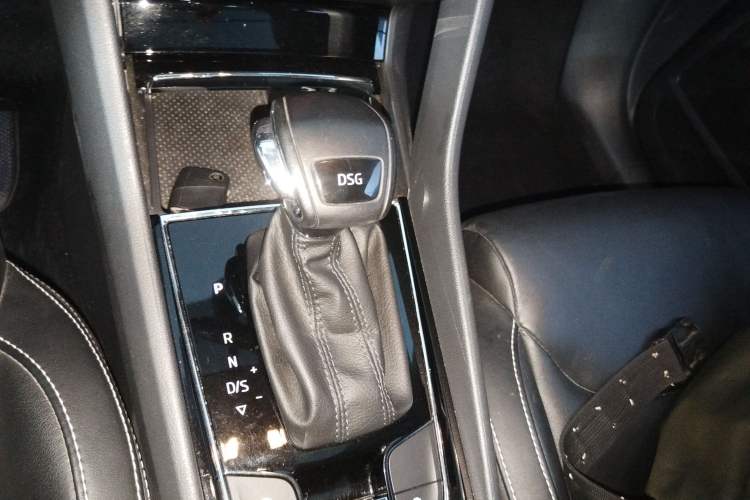 Used Skoda Kodiaq 2018 Facelifted TSI330 5-Seater Two-Wheel-Drive Luxury Enjoyment Edition
