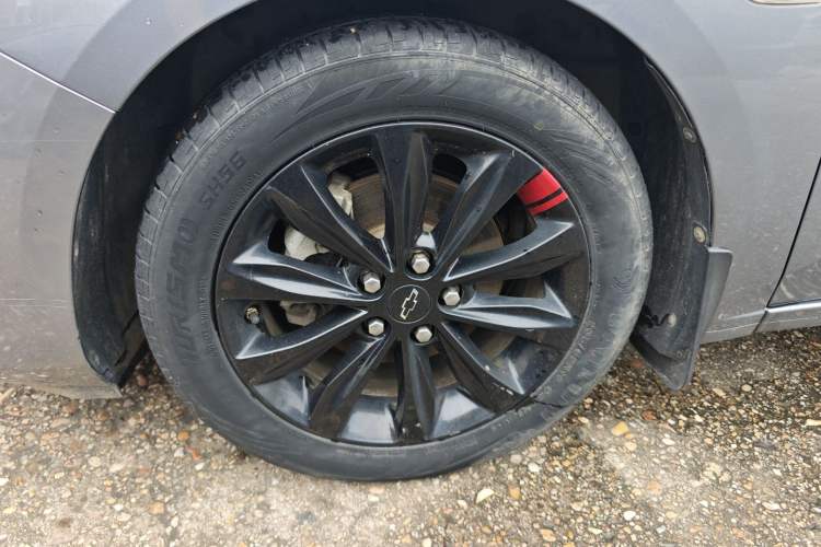 Used Chevrolet Monza 2020 Light Hybrid Redline 320T Dual-Clutch Joyful Edition Left Front Wheel Hub