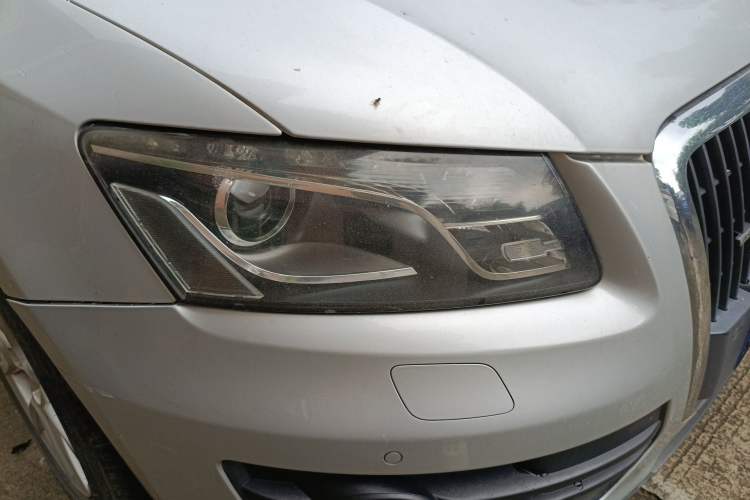 Used Audi Q5 2011 2.0TFSI Comfort Version Right Front Headlight