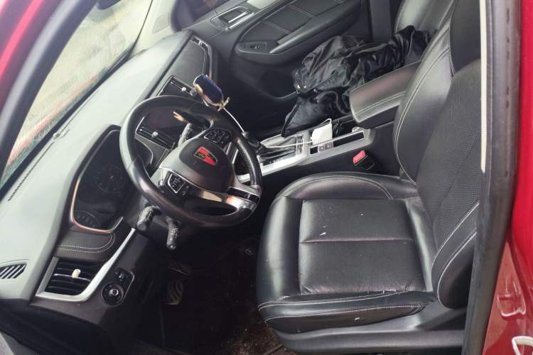 Used Roewe RX5 2016 20T Two-Wheel Drive Automatic Internet Smart Edition