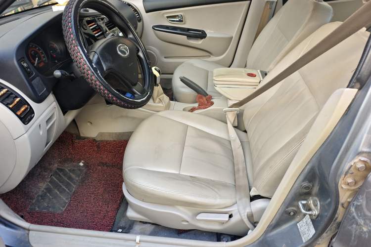 Used Soueast V3 Lingyue 2012 1.5L Manual Comfort Edition
