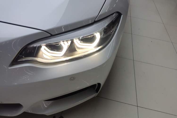 Used BMW 2 Series 2019 225i Convertible Coupe Luxury Edition M Sport Package
