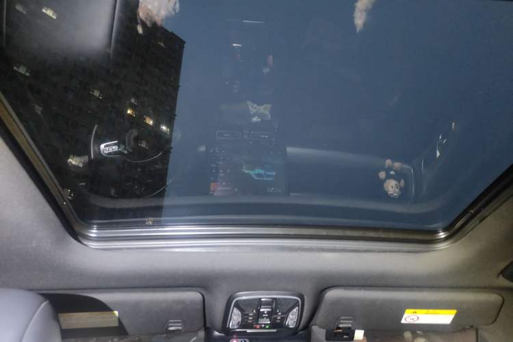 Used GAC Trumpchi GS8 2022 Flagship Series 2.0 TGDI Four-Wheel Drive Luxury Smart Connectivity Version (7 Seats) Headliner