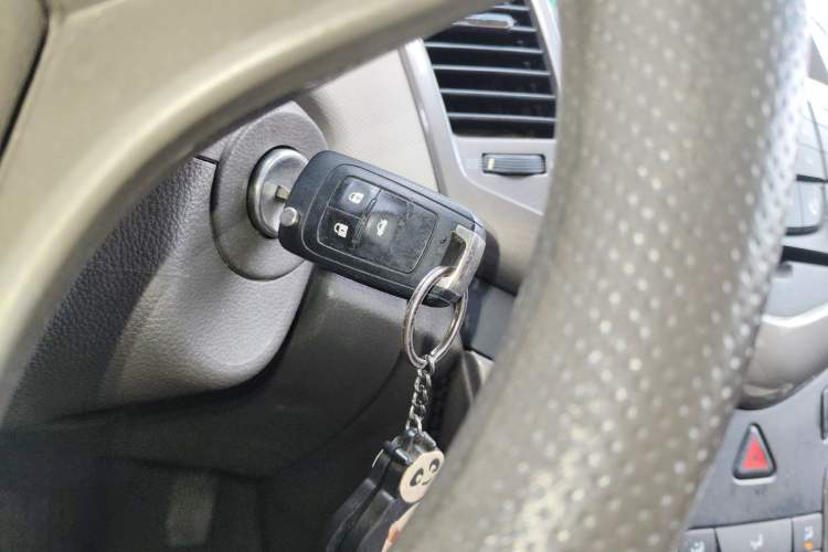 Used Chevrolet Cruze 2015 1.5L Classic SE AT
