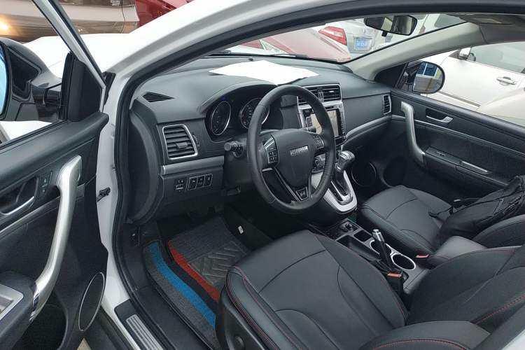 Used Haval H6 2015 Sport Edition 1.5T Automatic Two-Wheel Drive Luxury Model