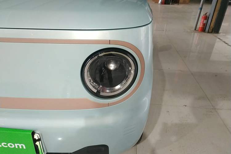 Used Geely Galaxy Panda 2024 Panda Mini 200km Endurance Bear
