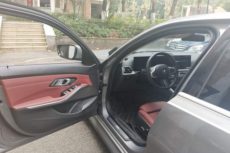 Used BMW i3 2024 eDrive 35 L