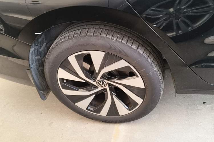 Used Volkswagen Passat 2025 Pro 380TSI Dragon Edition
