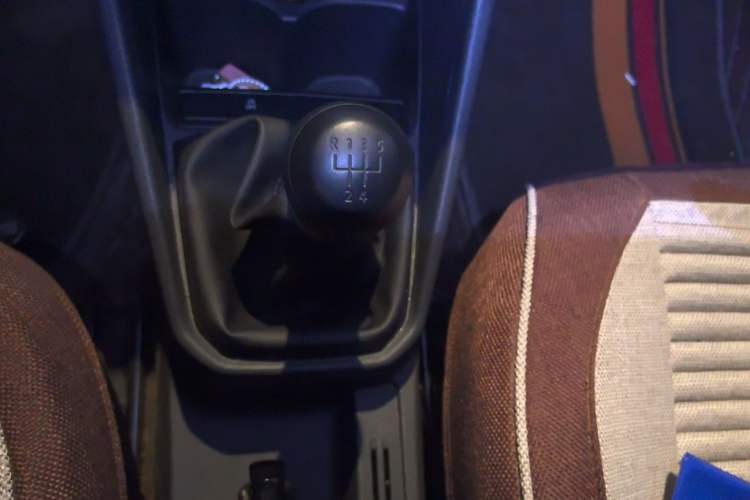 Used Jetta VA3 2025 Model, 1.5L Manual Ambitious Edition Gear Lever