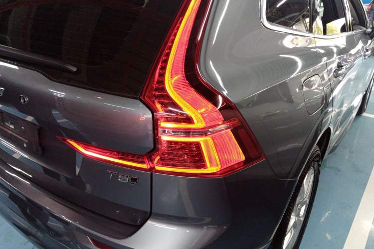 Used Volvo XC60 2019 T5 4x4 Smart Edition China VI Standard