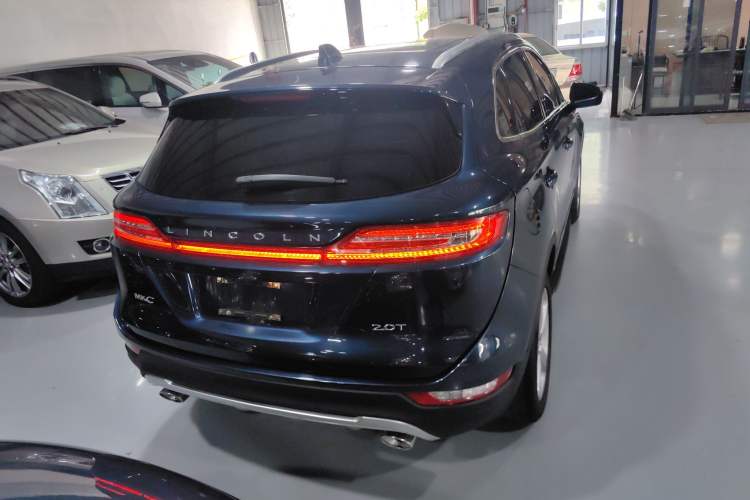 Used Lincoln MKC 2017 2.0T Two-Wheel Drive Deluxe Edition