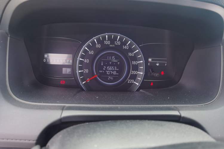 Used Honda Odyssey 2015 Updated 2.4L Smart Cool Version Odometer Close Up