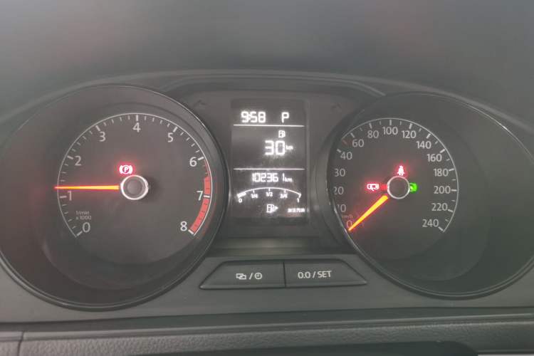 Used Volkswagen Lavida 2017 1.6L Automatic Fashion Edition
