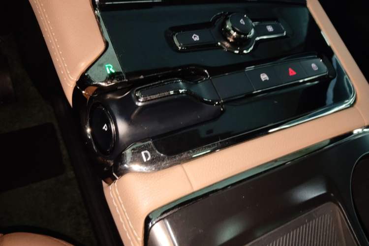 Used Nio ES8 2020 415 km Range 7-Seater Version