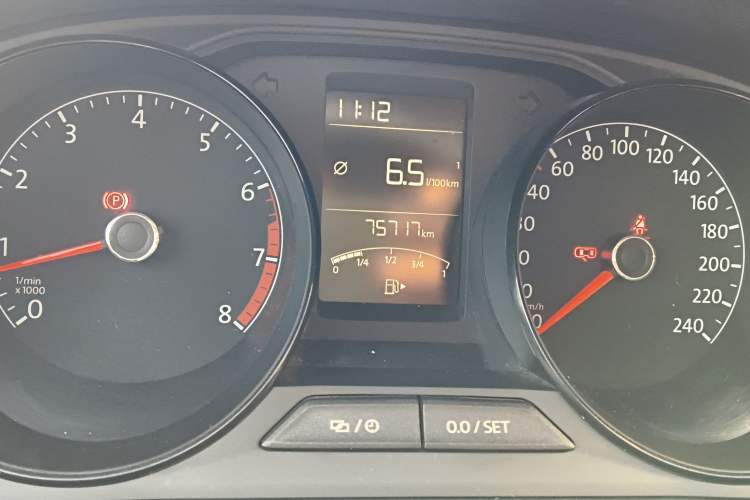 Used Volkswagen Gran Lavida 2015 1.6L Manual Fashion Edition
