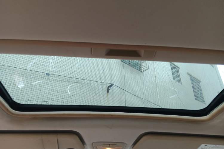 Used Baojun 730 2016 1.5T Manual Luxury Edition 7 Seats Headliner