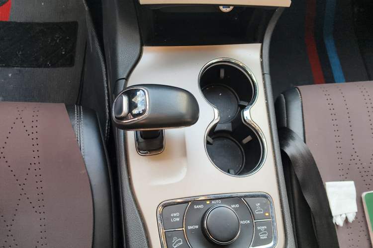 Used Jeep Grand Cherokee 2014 3.6L Elite Navigation Edition