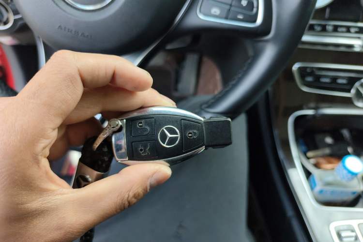 Used Mercedes-Benz C-Class 2015 C 200 L 4MATIC Vehicle Key