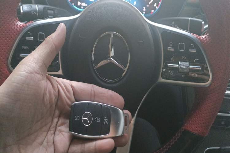 Used Mercedes-Benz GLC 2020 Facelift GLC 300 L 4MATIC Dynamic Edition Vehicle Key