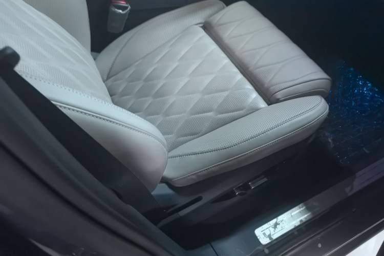 Used BYD Tang New Energy 2025 Intelligent Driving Version DM-i 115KM Flagship Edition Right Front Seat