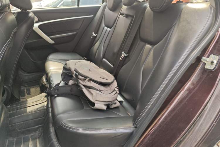 Used Geely Auto Emgrand 2016 Sedan 1.5L Manual Upward Edition