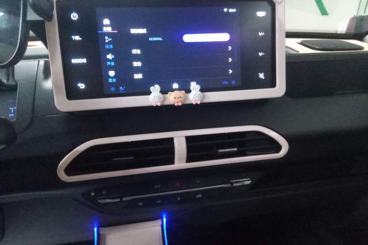 Used Geely Galaxy Panda 2024 Panda Mini 200km Endurance Bear
