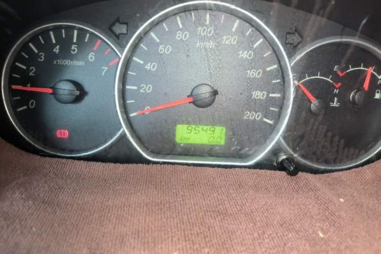 Used Wuling Hongguang 2018 1.5L Classic S Base Model Odometer Close Up