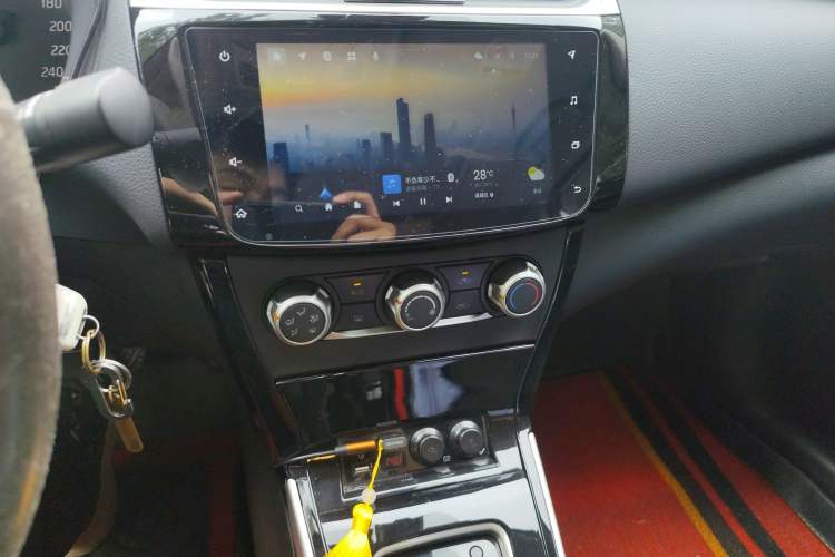 Used Nissan Sylphy 2021 Classic 1.6XL CVT Luxury Edition Audio And AC Panel