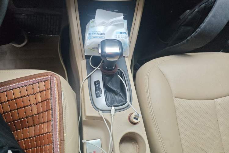 Used Roewe 350 2015 1.5L Automatic Luxury Sunroof Edition