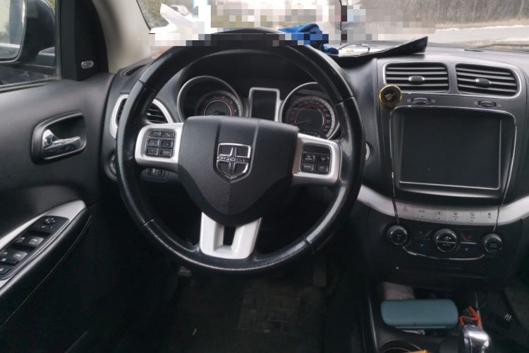 Used Dodge Journey 2013 2.4L Two-Wheel Drive Luxury Version