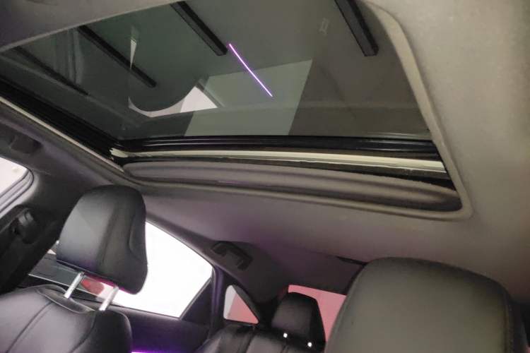 Used Toyota Avalon 2022 Dual-Engine 2.5L Luxury Edition
