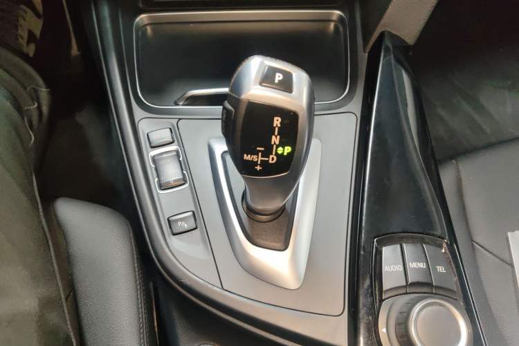 Used BMW 3 Series 2017 318Li Fashion Model Gear Lever