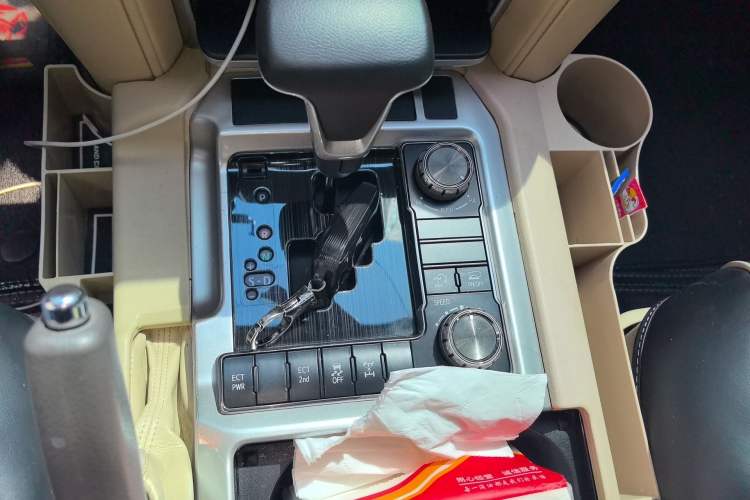 Used Toyota Land Cruiser 
