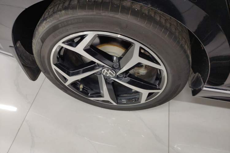 Used Volkswagen Magotan 2023 2 Million Units Commemorative Edition 330TSI DSG Luxury Version