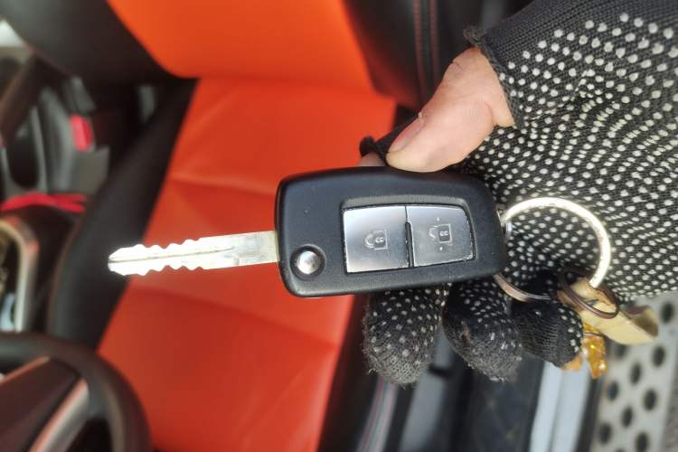 Used Nissan Qashqai 2016 2.0L CVT Elite Edition Vehicle Key