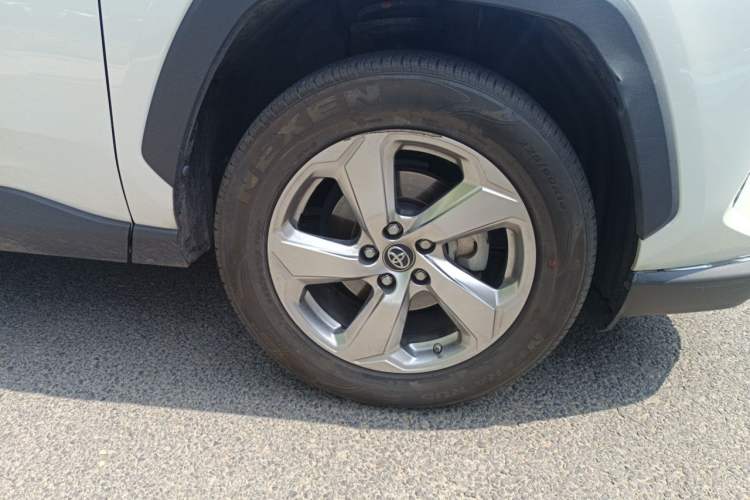 Used Toyota RAV4 2020 2.0L CVT Two-Wheel Drive Fashion Edition
