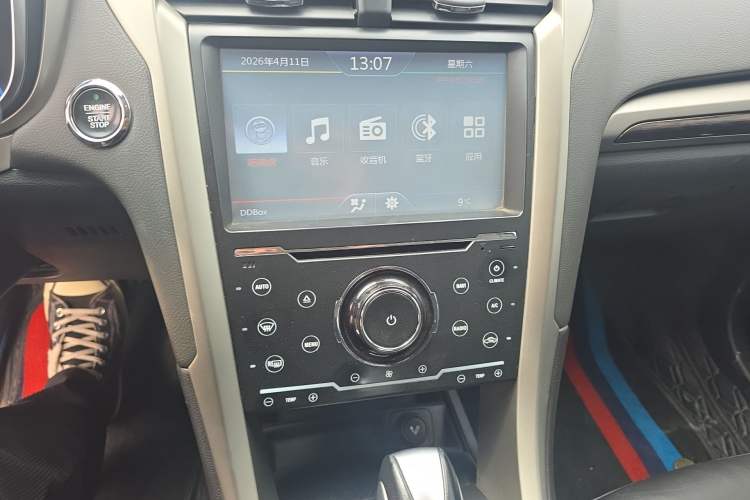 Used Ford Mondeo 2013 2.0L GTDi 200 Fashion Edition Audio And AC Panel