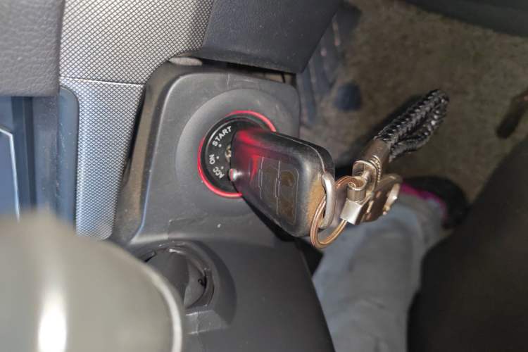 Used Roewe 350 2013 350C 1.5L Automatic Xunyue Edition