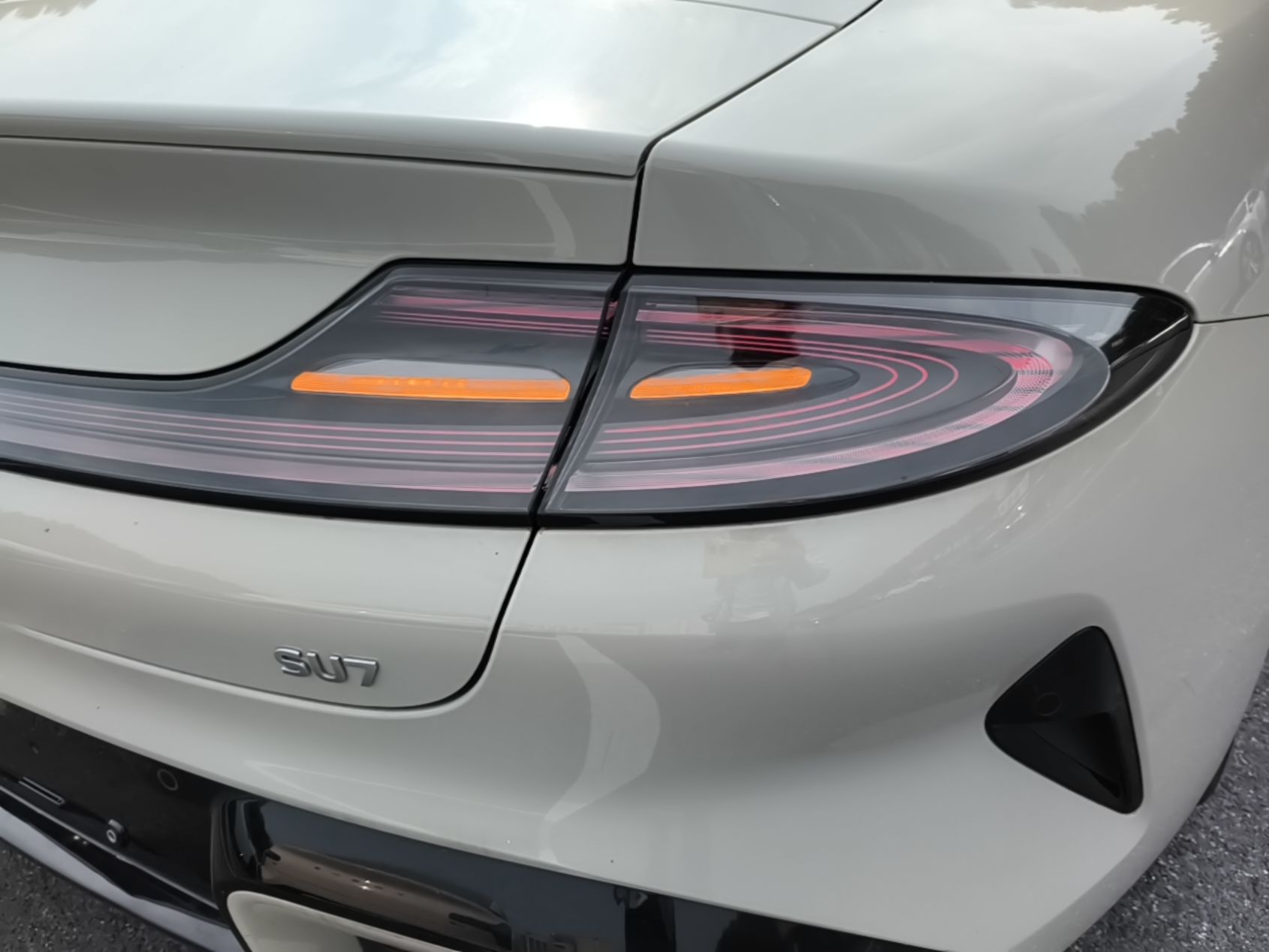 Xiaomi Auto SU7 2024 Rear-Drive Ultra-Long Range Advanced Pro-Level Intelligent Driving Version — снимка 9