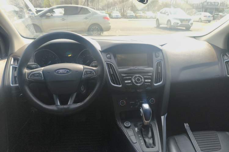 Used Ford Focus 2018 Two-Door Classic EcoBoost 125 Automatic Supercharged Style SmartDrive Edition