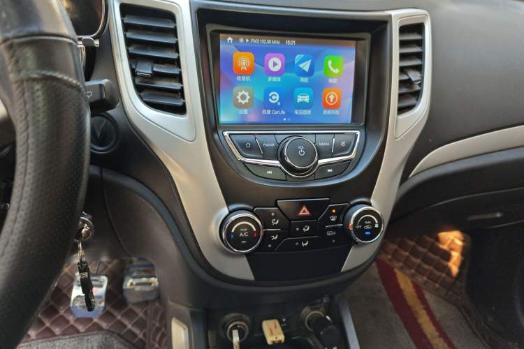 Used CHANGAN CS35 2016 1.6L Manual Luxury Model China V Standard