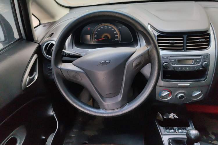 Used Chevrolet Sail 2013 Sedan 1.2L Manual Fashionable Happiness Edition Steering Wheel