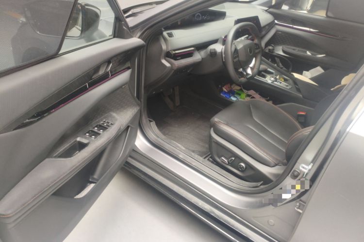 Used CHANGAN UNI-V 2022 2.0T Leading-Speed Edition