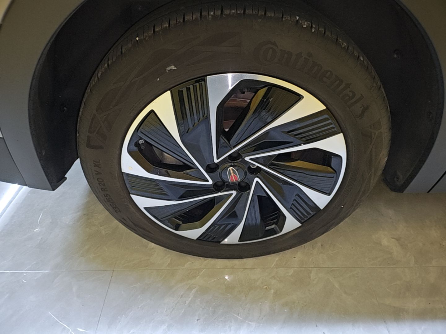 Hongqi HS7 PHEV 2024 2.0T PHEV Four-Wheel-Drive Flagship Edition 6 Seats — снимка 11