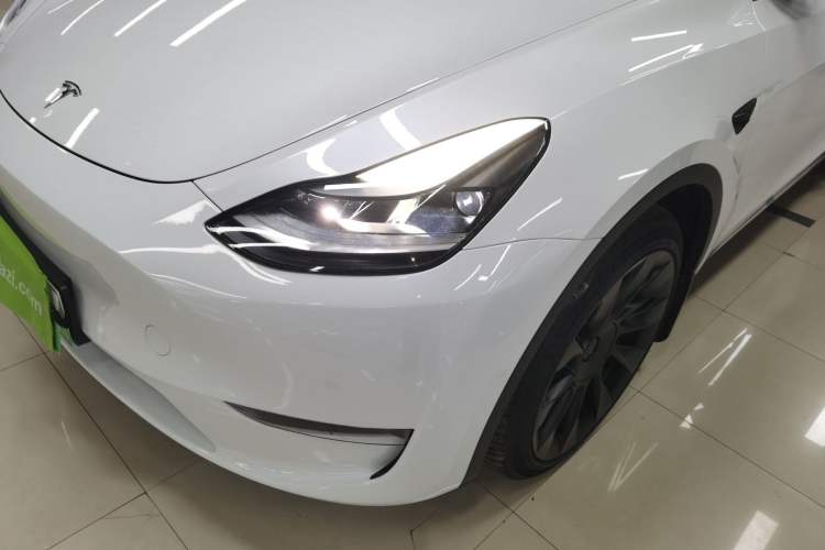 Used Tesla Model Y 2022 Long-Range All-Wheel-Drive Version

