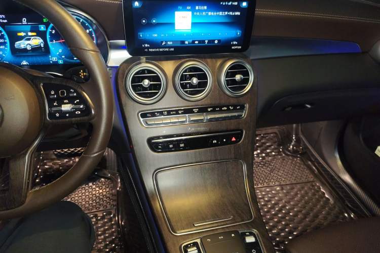 Used Mercedes-Benz GLC 2022 Refreshed GLC 300 L 4MATIC Dynamic Edition