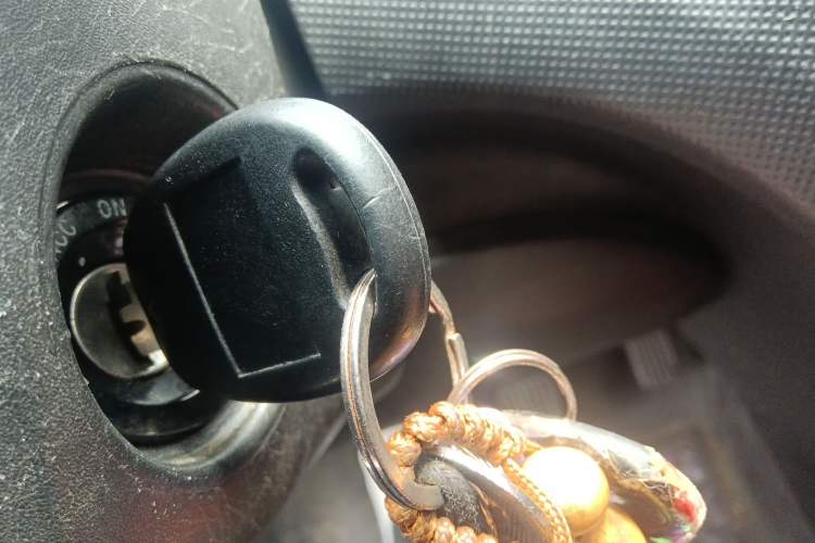 Used Chevrolet Sail 2013 Sedan 1.2L Manual Fashionable Happiness Edition