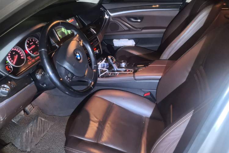 Used BMW 5 Series 2014 525Li Leading Model