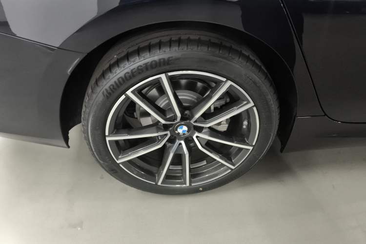 Used BMW 3 Series 2025 325Li M Sport Package Right Rear Wheel Hub
