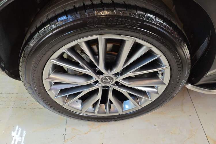 Used Lexus NX New Energy 2023 400h+ Comfort Edition Exterior 5